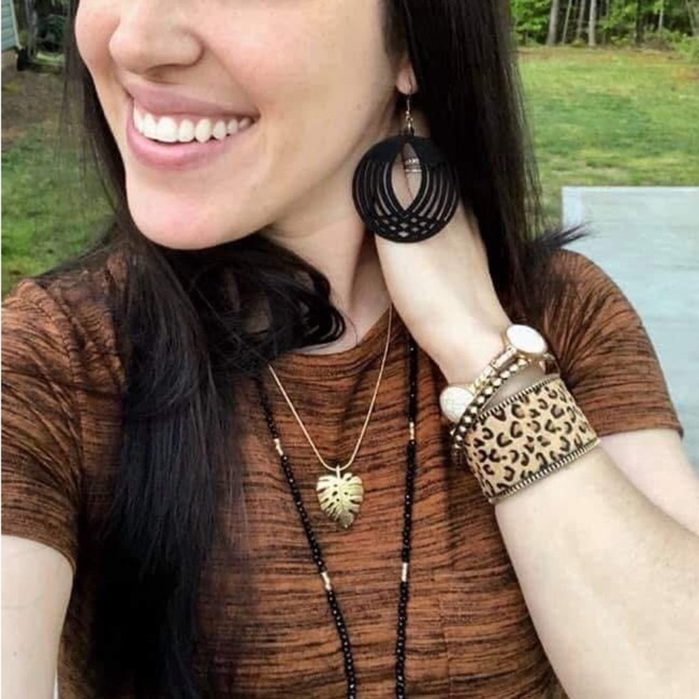 NEW Leopard Magnetic Bracelet - Picture 4 of 5